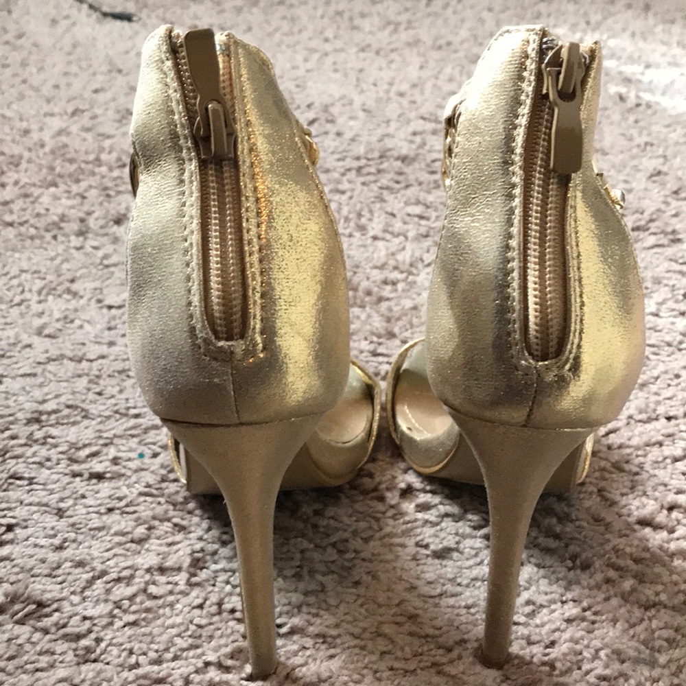 Chain Sandals - Picture 2 of 4